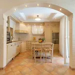 Luxury Aveline Heated Pool & Sauna Near Trogir Area Βίλα *