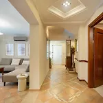Luxury Aveline Heated Pool & Sauna Near Trogir Area Βίλα *