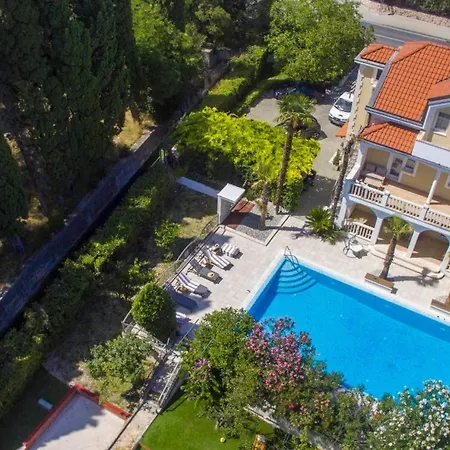 Luxury Aveline Heated Pool & Sauna Near Trogir Area Βίλα Kaštela