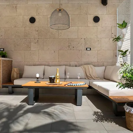Luxury Aveline Heated Pool & Sauna Near Trogir Area Villa