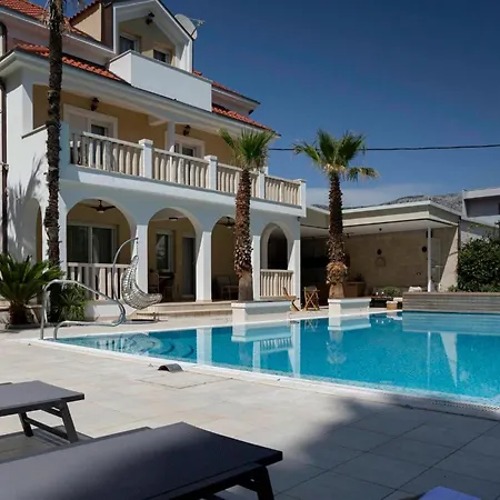 Luxury Aveline Heated Pool & Sauna Near Trogir Area * Kaštela
