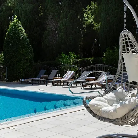 Luxury Aveline Heated Pool & Sauna Near Trogir Area Villa *