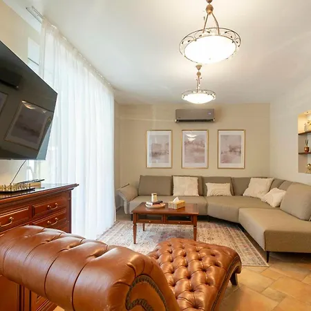 Luxury Aveline Heated Pool & Sauna Near Trogir Area